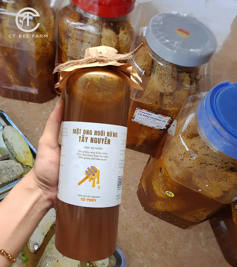 Hình ảnh 1lit mật ong ruồi rừng Tây nguyên tại CT BEE Hình ảnh 1lit mật ong ruồi rừng Tây nguyên tại CT BEE