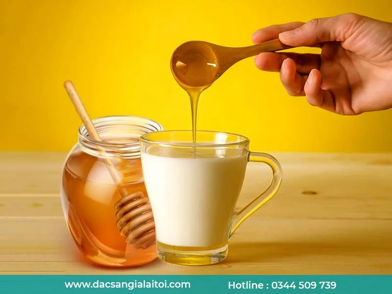 Công thức uống sữa đặc với mật ong
