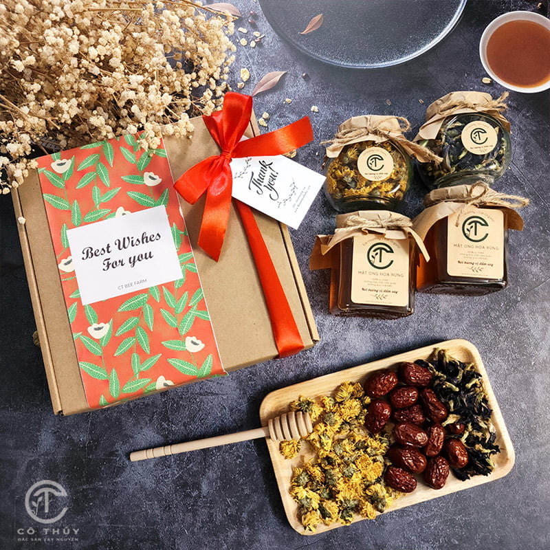 Set quà tặng 20/10 - 2 mật ong, trà hoa cúc và đậu biếc