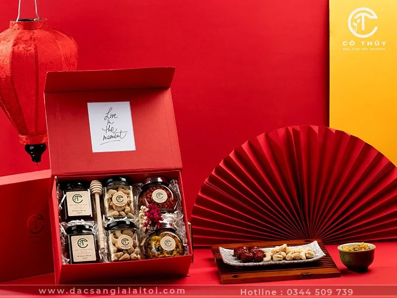 Combo quà tặng bạn gái Mã M510 mật ong, hạt dinh dưỡng & trà