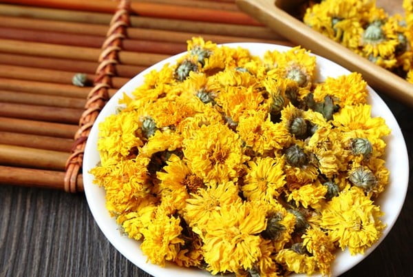 các loại Trà Mật Ong tốt cho sức khỏe - Trà hoa cúc 