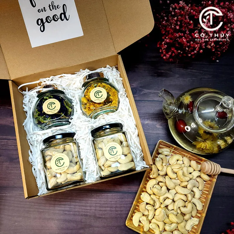 Set quà trà thảo mộc và hạt dinh dưỡng