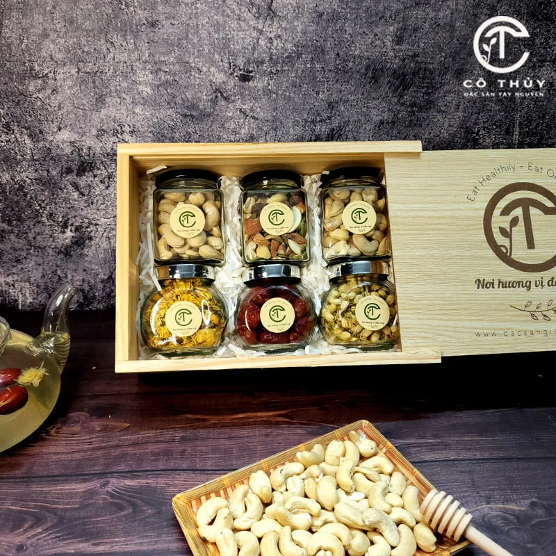 Hộp Gỗ - Set Quà Hạt Dinh Dưỡng (Hạt điều, Granola) Kèm 4 Trà Thảo Mộc 