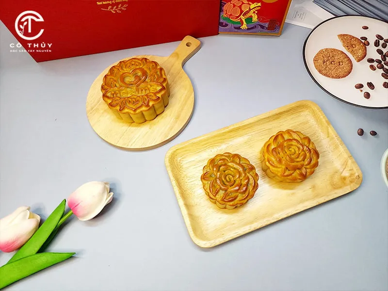 Bánh trung thu - món quà tặng trung thu cho nhân viên, khách hàng