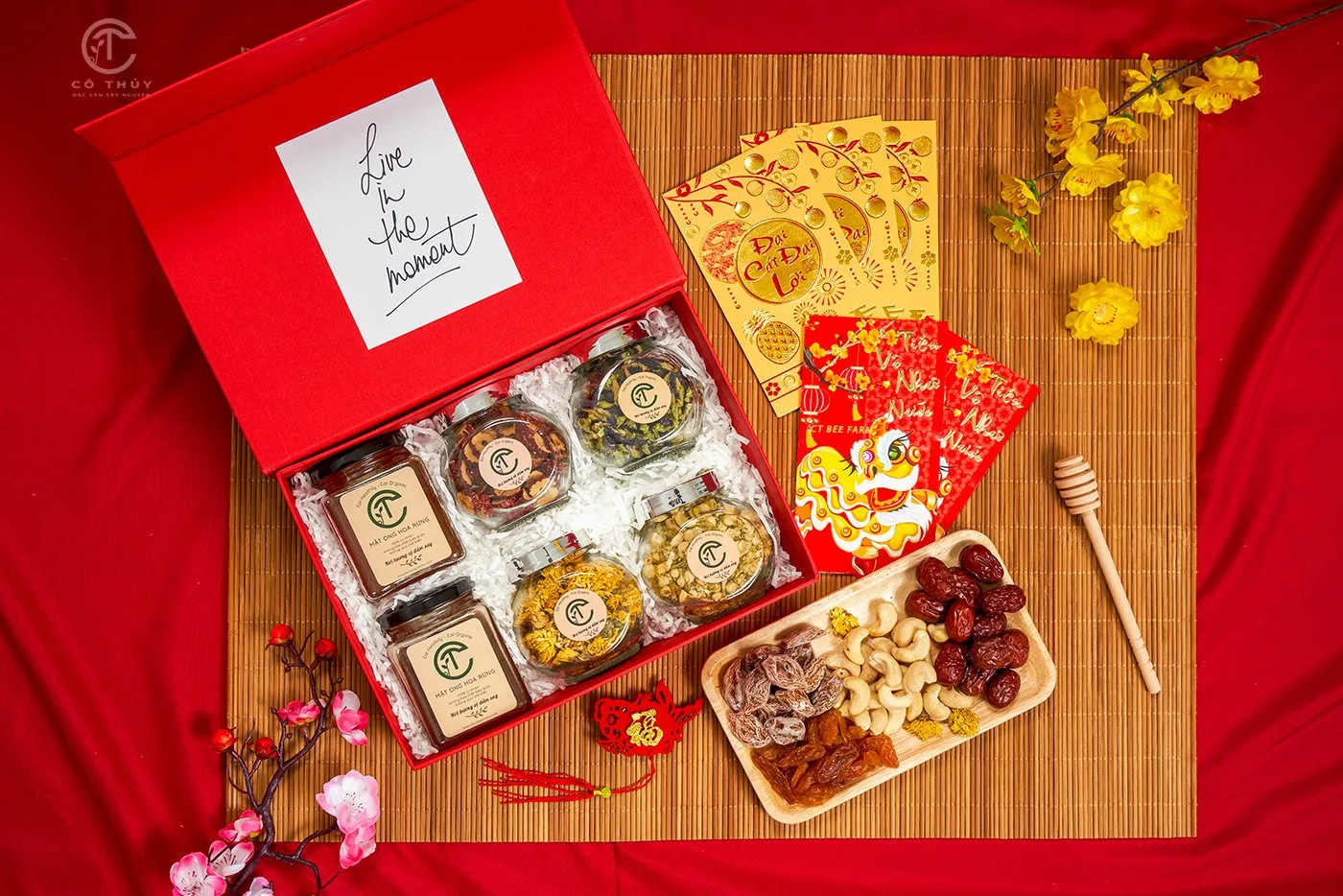 Set Quà Tặng Tết "Đón Tân Niên Chúc Đủ An Nhiên CTG311" Set Quà Tặng Tết "Đón Tân Niên Chúc Đủ An Nhiên CTG311"