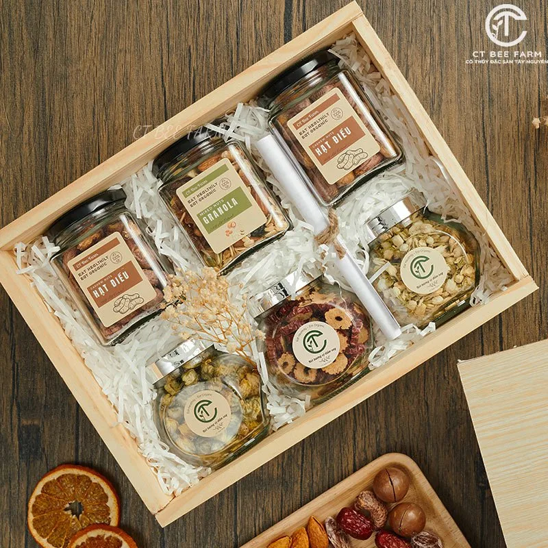 Set quà hạt dinh dưỡng và trà hoa thảo mộc