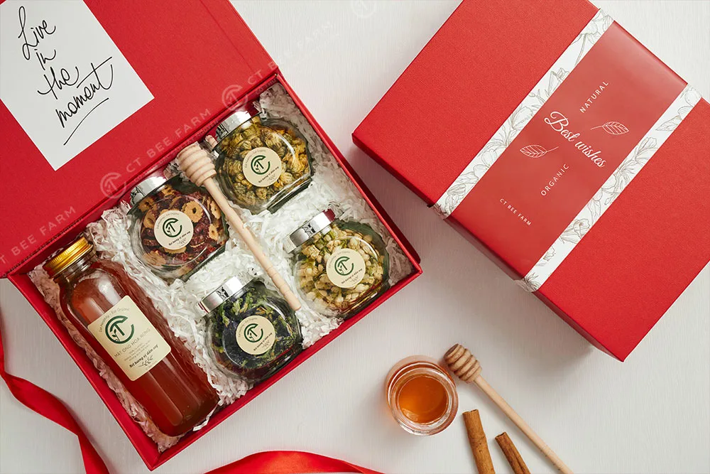 Set quà tặng thầy cô 20/11 mật hoa rừng và 4 trà thảo mộc CTG345 Set quà tặng thầy cô 20/11 mật hoa rừng và 4 trà thảo mộc CTG345