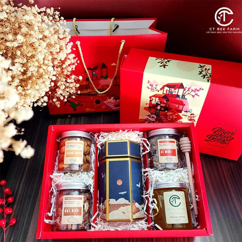 Set quà tặng Tết 2026 Trao Tình CTG371, Trà Ô Long, Hạt & Mật Set quà tặng Tết 2026 Trao Tình CTG371, Trà Ô Long, Hạt & Mật