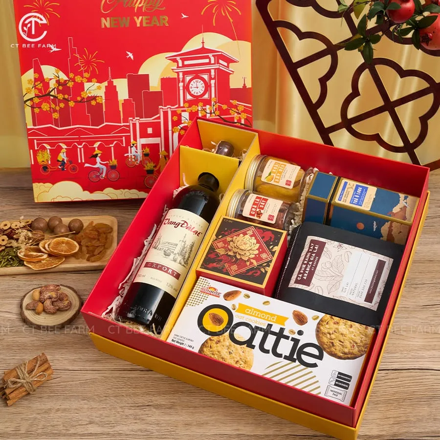 Hộp Quà Tết Cao Cấp 2026 CT BEE - Khai Xuân Phúc Lộc Hộp Quà Tết Cao Cấp 2026 CT BEE - Khai Xuân Phúc Lộc