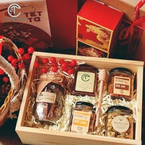 Hộp Gỗ Quà Tết Cao Cấp - Mứt, Trà & Bánh - CTG408